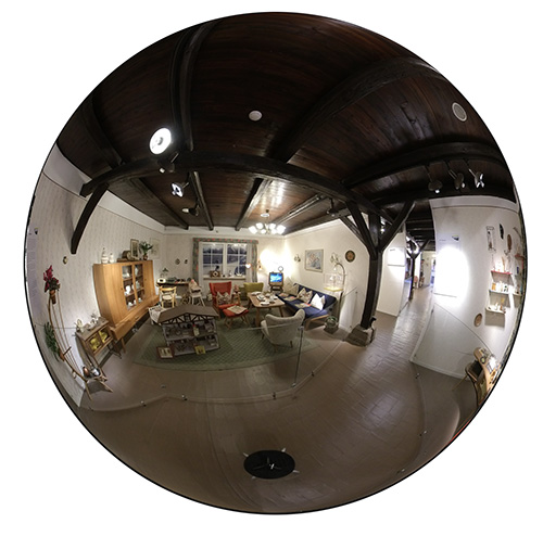 a picture of the interior of a historical life museum