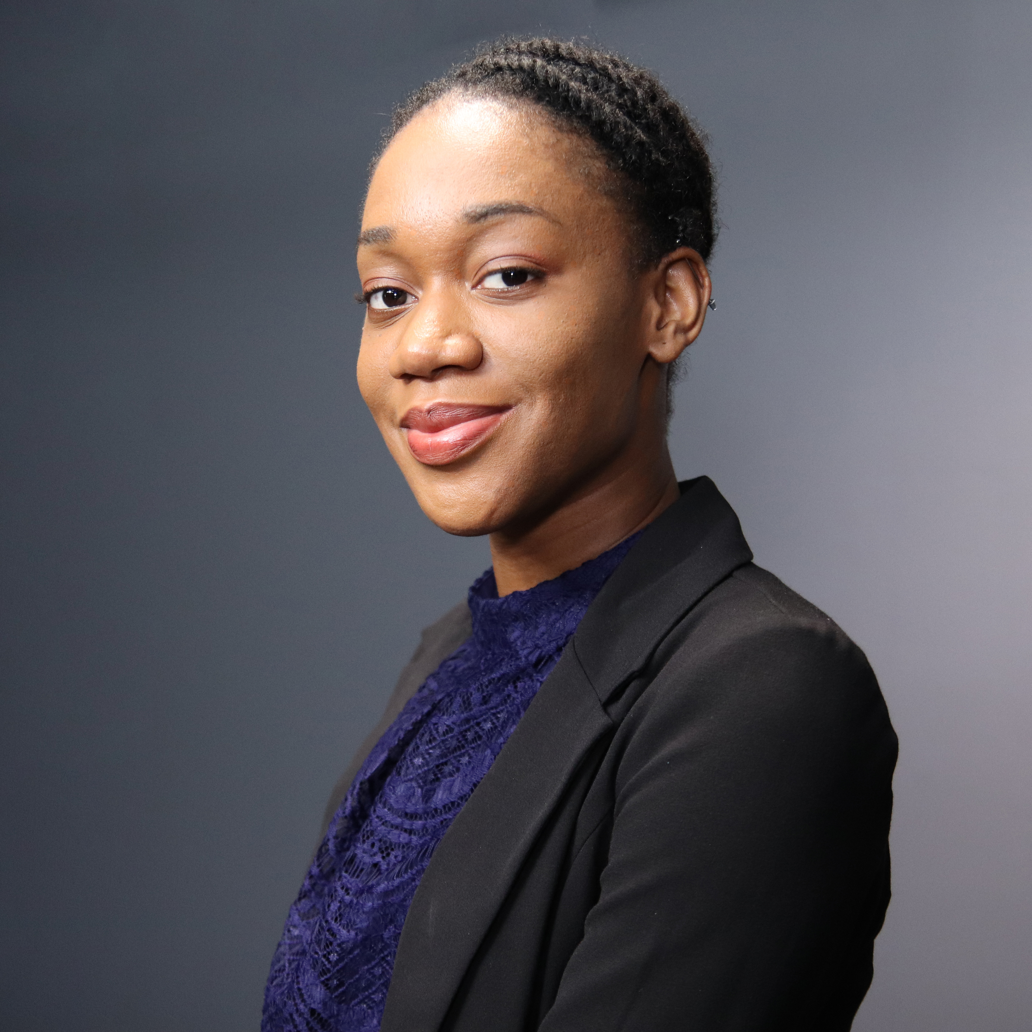 Toni-Lee's headshot